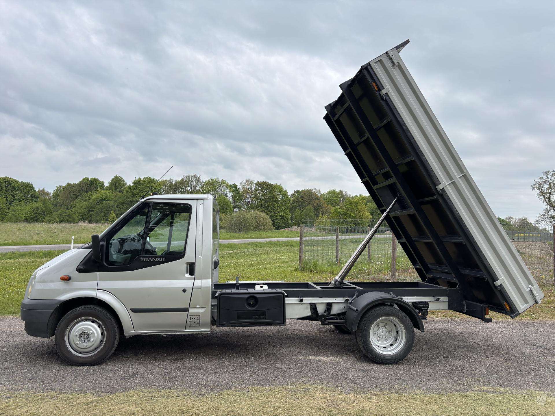 Ford Transit, 2.4 L / Sparca / Basculanta