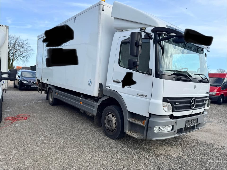 Mercedes Atego 1224 / 4.8L